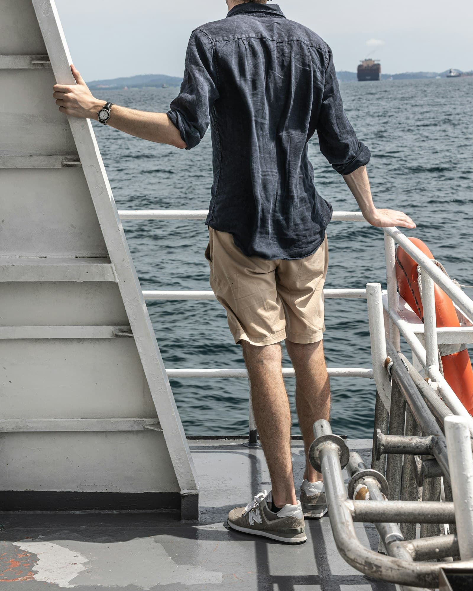 Quần short linen xanh rêu