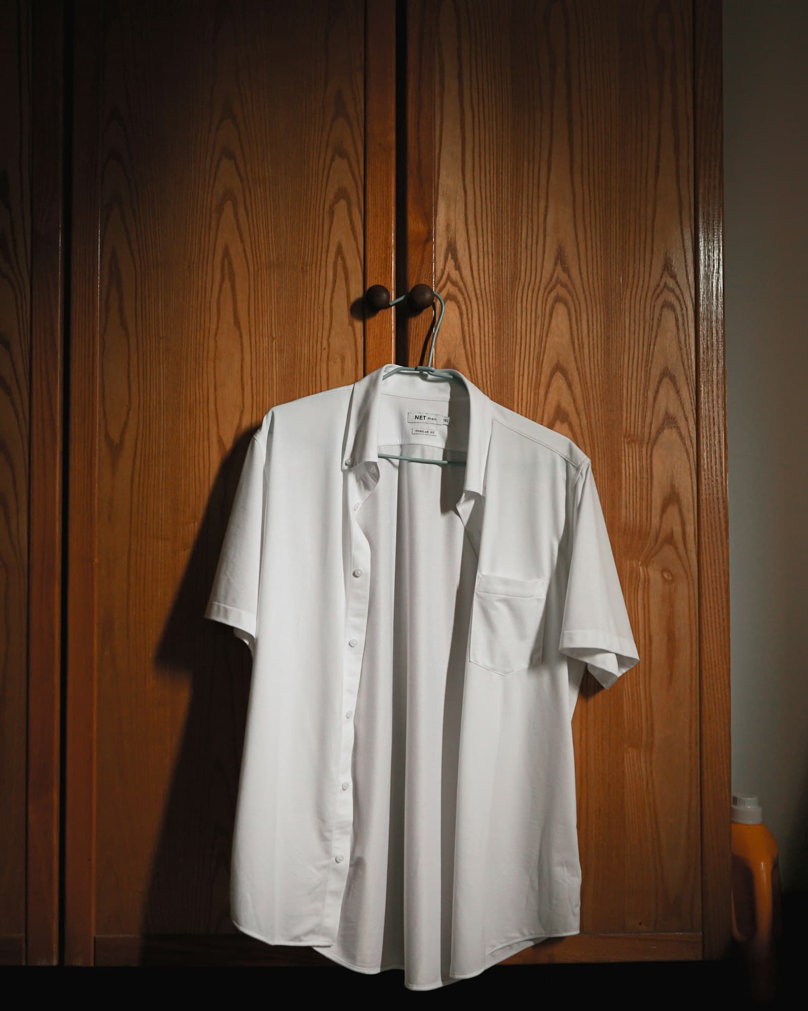 Sơ mi Oxford trắng cổ button-down