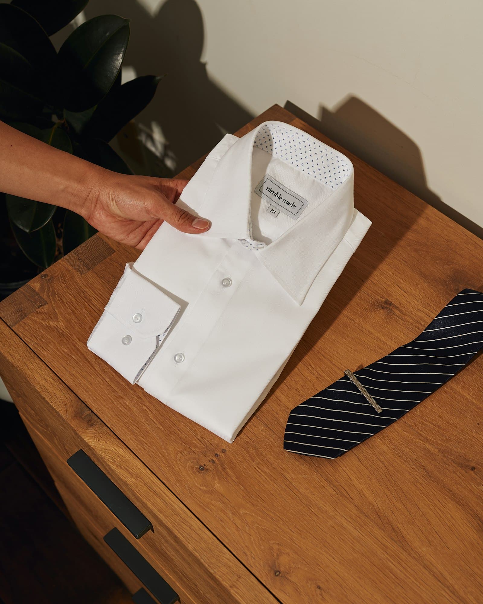Sơ mi poplin kẻ sọc mảnh
